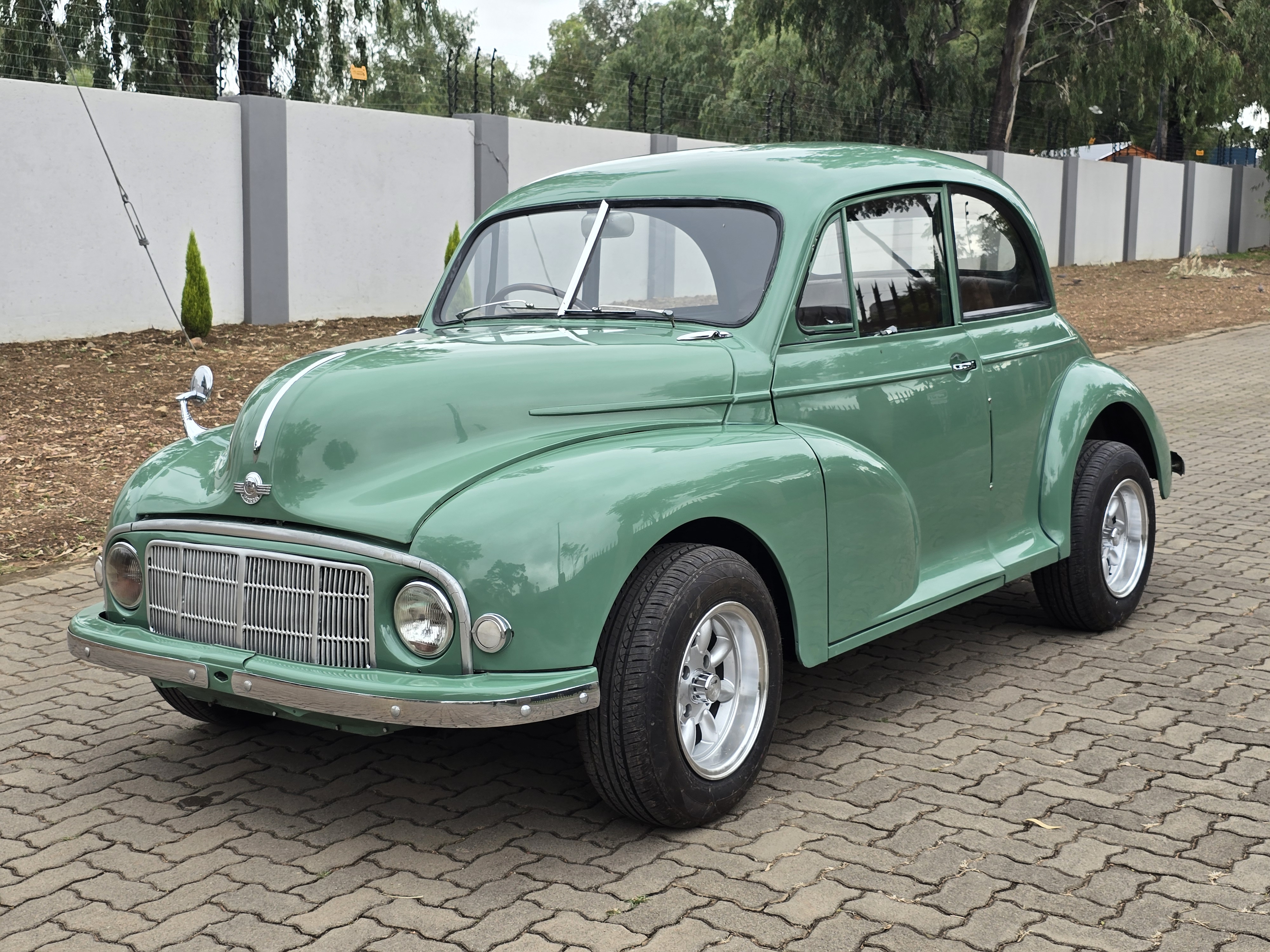 1950 Morris Minor Lowlight