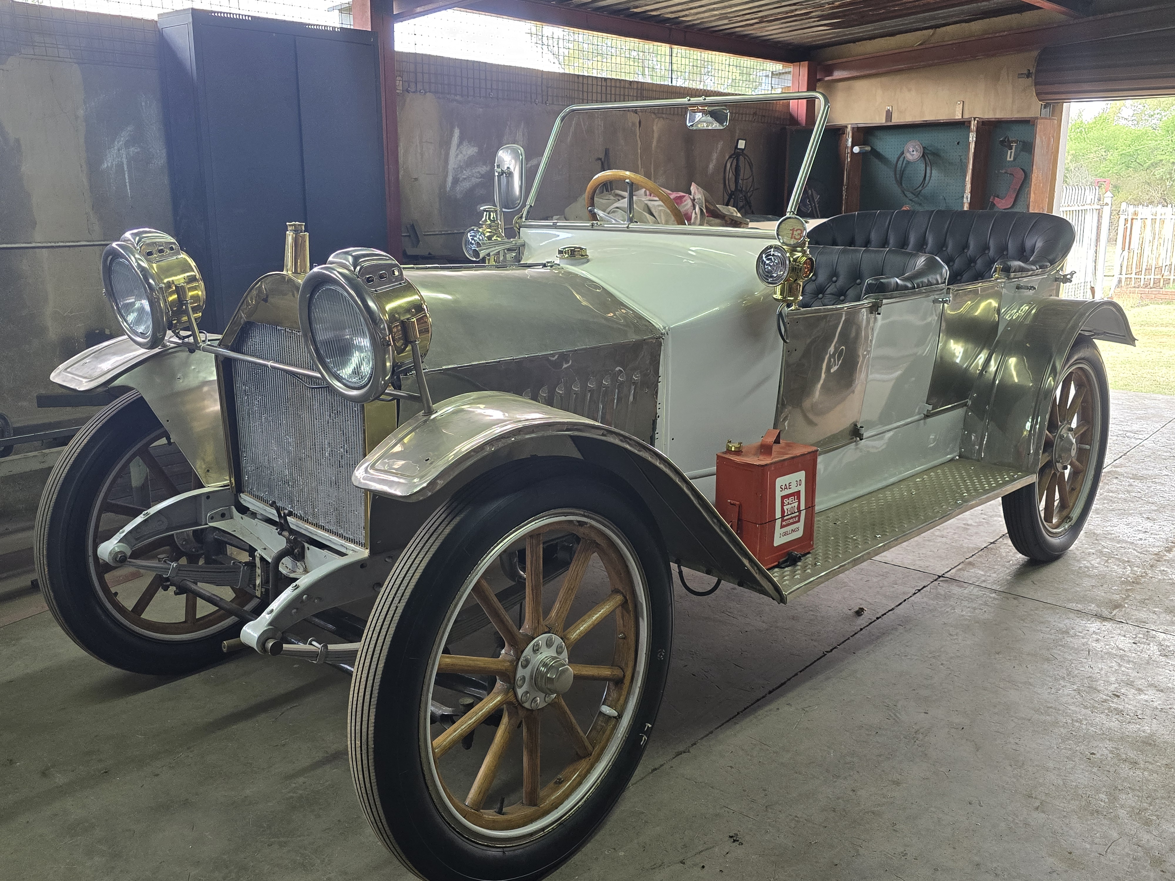 1913 Hupmobile Tourer
